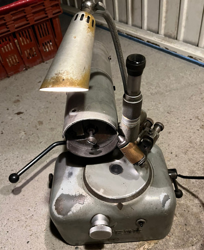 Affuteuse industrielle - , de