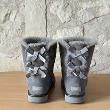 UGG Bailey Bow II Metallic