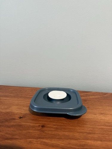 Tupperware crystal wave lid - tupperware,