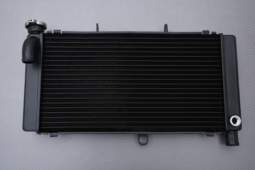 Radiateur eau noir type - radiateur, d'eau