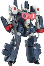 Hasegawa Super Dimension Fortress Macross VF-1J Armored Valkyrie (Batroid)