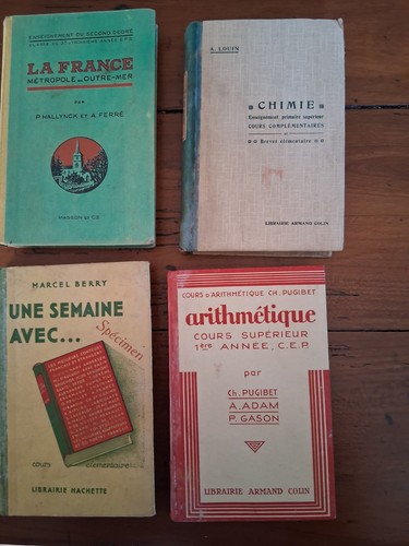 Livres scolaires anciens - livres,