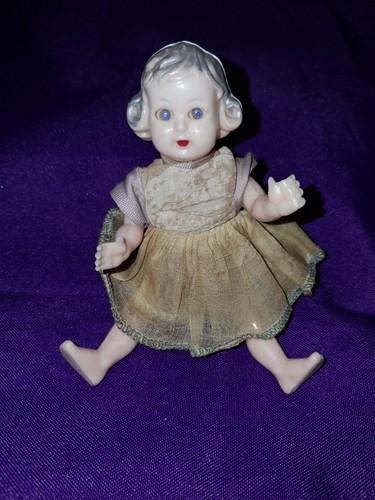 Ancienne petite poupée - petite,