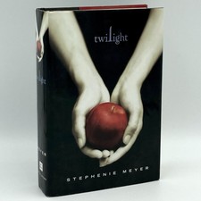 Twilight - Stephenie Meyer (1st edition 2nd print HC) Little Brown, 2005 / Rare