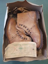 Brodequin militaire FR cuire fauve neuve + boîte 2GM