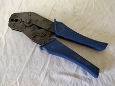 Outil à main Pince à sertir