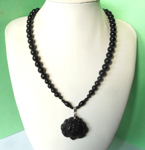 Collier jade noir de - collier,