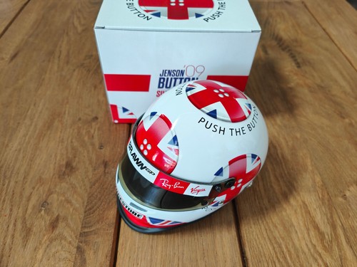Casque helmet button - casque, brawn