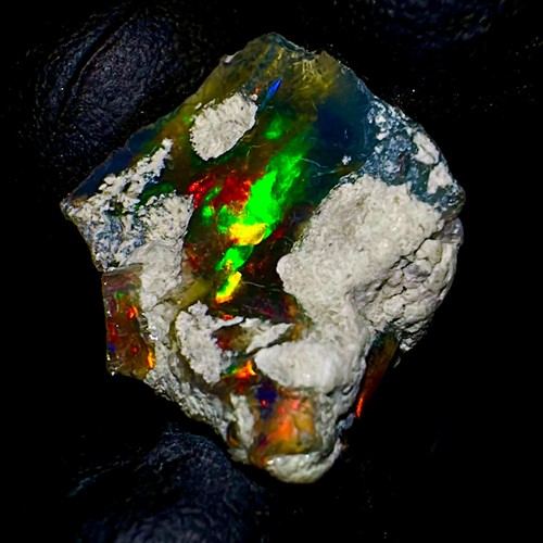 Opale noire brute - opale, naturelle