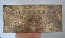 Ancienne plaque de rue (laiton