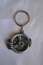 Porte-clef ancien en métal