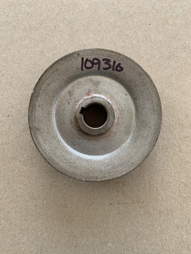 Toro wheel horse pulley - horse,