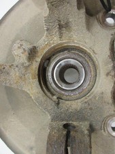 Pivot de moyeu avant gauche