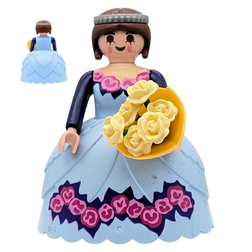Playmobil figurine femme robe