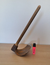 Ancienne et grosse herminette