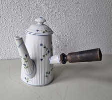 Jolie petite chocolatière