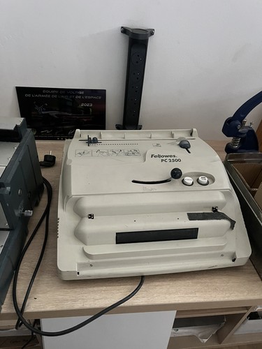 Relieuse fellowes 2500 - relieuse, pc
