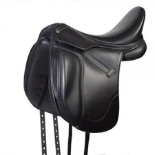 Selle en cuir de dressage