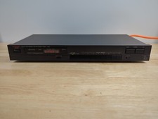 Luxman T-100 Digital Synthesized AM / FM Stereo Tuner Vintage Tested Working 