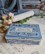 ANCIENNE BOITE EN CARTON