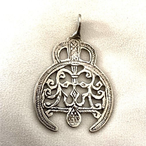 Fibule pendentif berbère en - ,