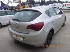 Pare choc arriere OPEL ASTRA J