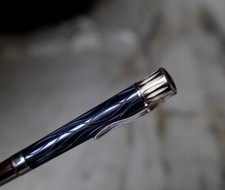 RARE SPLENDIDE STYLO BILLE