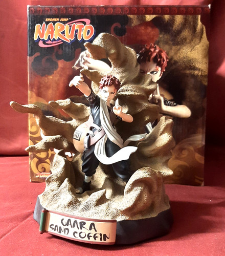 Figurine gaara sand coffin - coffin,