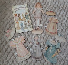 Poupée papier collection