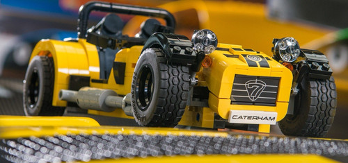 Lego 21307 caterham - caterham, 620r