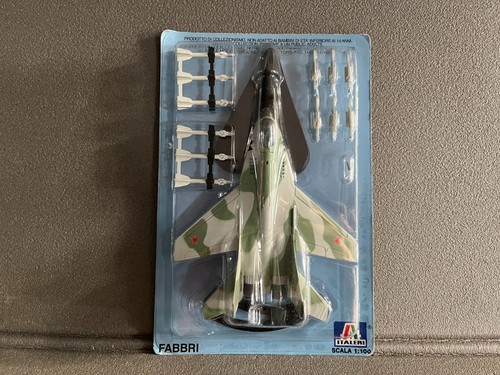 Avion miniature militaire - avion,