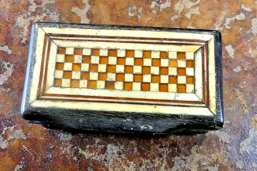 Tabacologie belle tabatière - belle,