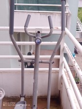 vélo elliptique Bon état,sans compteur mais qui peut s'acheter a Decathlon.