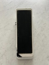 dunlop cry baby bass wah 105A