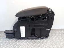 ACCOUDOIR CENTRAL POUR VOLKSWAGEN GOLF V BERLINA 1K1 1.4 16V TSI 95858 9585811