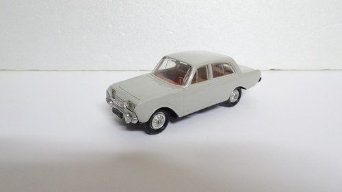 Norev ford taunus 1 43 - , 1/43