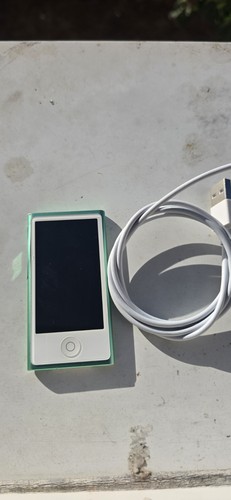 Apple ipod nano - apple, go