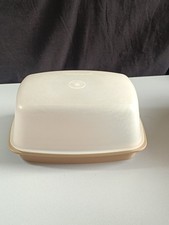A4BC/ VINTAGE TUPPERWARE