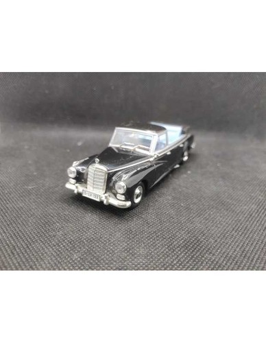 Mercedes 300 d type - ▄▀▄,
