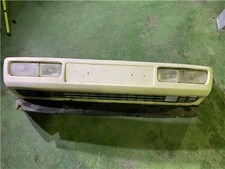 enjoliveur pare-choc avant