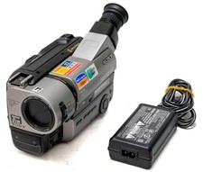 Camescope Sony Handycam CCD-TRV840E PAL 8mm Hi8 XR Video Camera