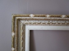 Cadre en bois sculpté