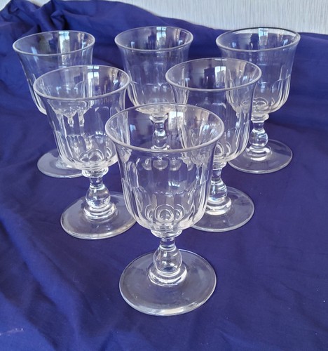 Anciens verres côtes en - À,