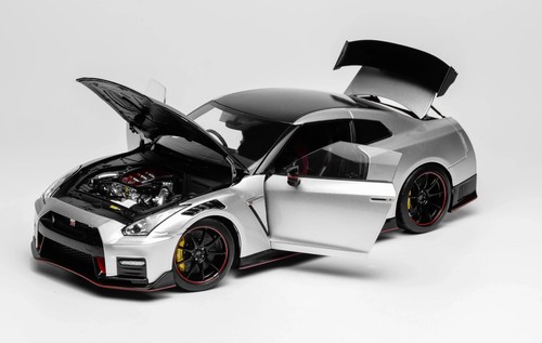 Motorhelix nissan gtr r35 - 1/18,