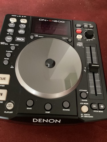 Une paire platine usb - cd,