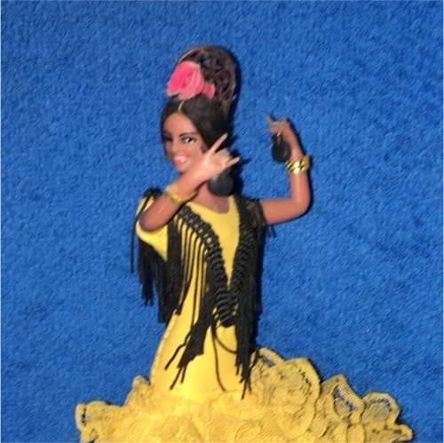 Poupée vintage danseuse