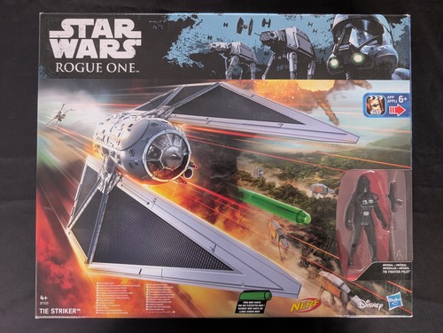 Figurine tie striker - figurine,