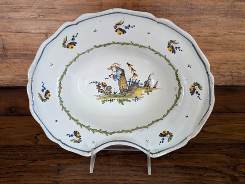Ancien plat barbe faience - a,
