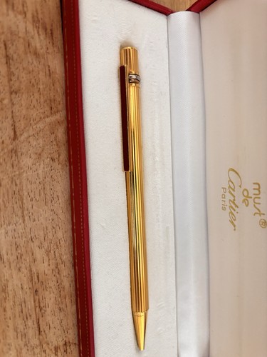 Stylo incontournable - , de