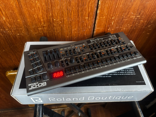 Roland boutique series - jd-08,